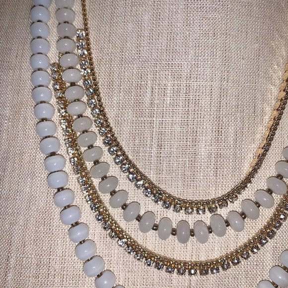 CONVERTIBLE WHITE BEACH & RHINESTONE MULTI-ROW NECKLACE - Picture 10 of 12